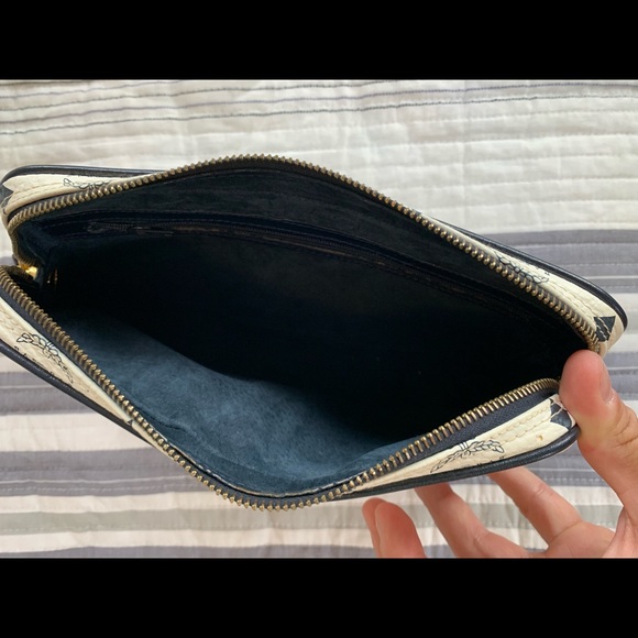 MCM Clutch Purse - Picture 4 of 5